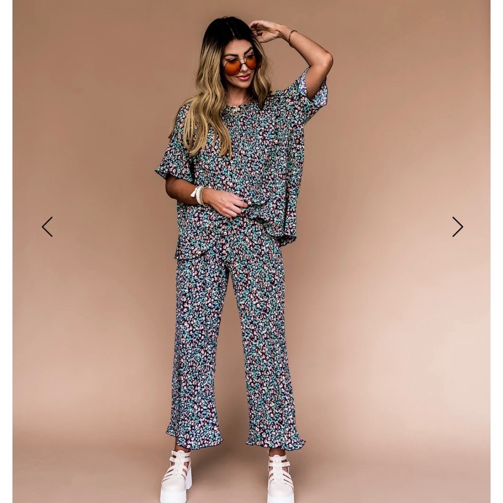 Dress Lala floral set. Brand new. Large. Cuteeee!!